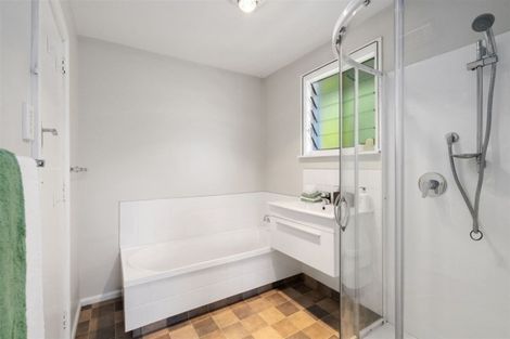 Photo of property in 14 Curletts Road, Sockburn, Christchurch, 8042