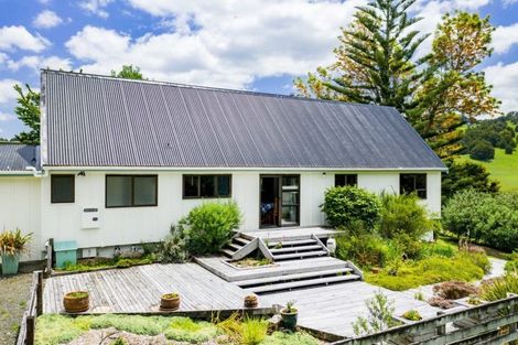 Photo of property in 750 Waiotira Road, Waiotira, 0193