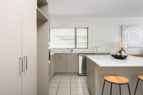 Photo of property in 2 Villa Way, Mount Maunganui, 3116