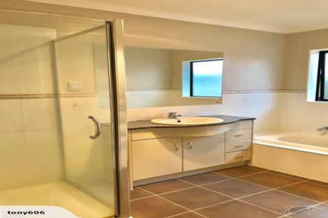 Photo of property in 13 Malahide Drive, Flat Bush, Auckland, 2019