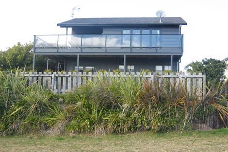 Photo of property in 52 Wharewaka Road, Wharewaka, Taupo, 3330