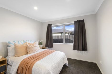 Photo of property in 6 Dundee Close, Darfield, 7510