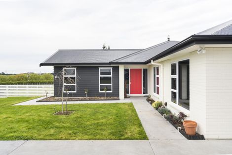 Photo of property in 733 Stoney Creek Road, Bunnythorpe, Palmerston North, 4470