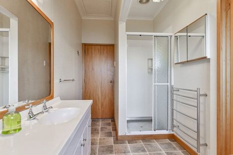 Photo of property in 39 Main Rd Clive, Clive, 4102