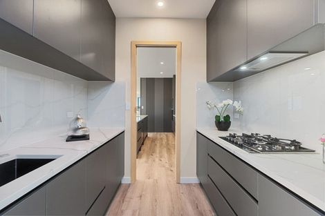 Photo of property in 14 Glann Lane, Flat Bush, 2019