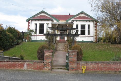 Photo of property in 32 Irvine Street, Lawrence, 9532