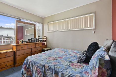 Photo of property in 13 Sunlands Drive, Manurewa, Auckland, 2102