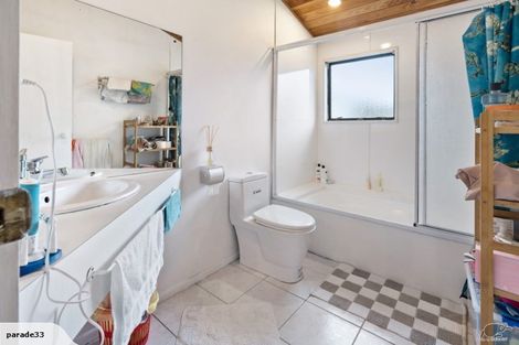 Photo of property in 1/33a Pickwick Parade, Mellons Bay, Auckland, 2014