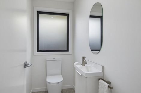 Photo of property in 21a Weraroa Road, Levin, 5510