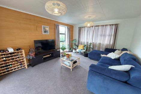 Photo of property in 9 Elgin Grove, Merrilands, New Plymouth, 4312