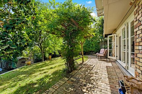 Photo of property in 1/529 Beach Road, Murrays Bay, Auckland, 0630