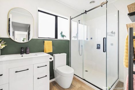 Photo of property in 22 Bowes Crescent, Strathmore Park, Wellington, 6022