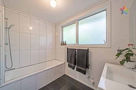 Photo of property in 267b Dowse Drive, Maungaraki, Lower Hutt, 5010