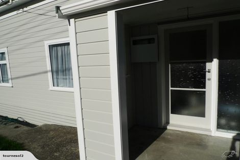 Photo of property in 15 Moselle Street, Island Bay, Wellington, 6023