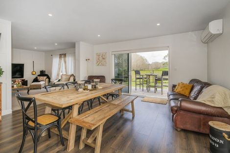 Photo of property in 5 Lady Jocelyn Place, Whitianga, 3510