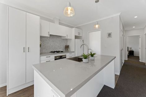 Photo of property in 23c Heta Road, Highlands Park, New Plymouth, 4312