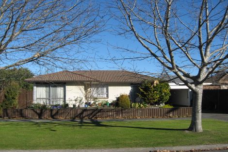 Photo of property in 2/2 Cassidy Place, Belfast, Christchurch, 8051