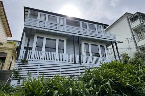 Photo of property in 16a Clifton Terrace, Kelburn, Wellington, 6012