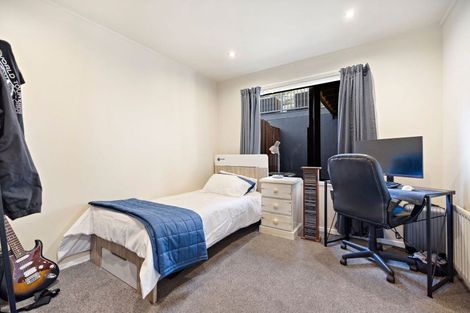 Photo of property in 57 Mcdonnell Road, Arrowtown, 9302