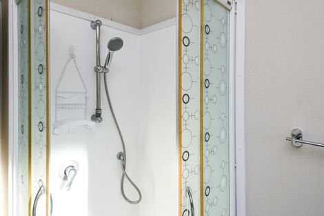 Photo of property in 25 Newhaven Place, Roslyn, Palmerston North, 4414