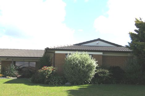 Photo of property in 38 Frank Evans Place, Henderson, Auckland, 0610