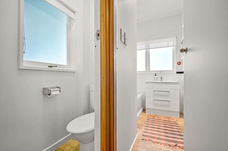 Photo of property in 5 Totara Street, Taradale, Napier, 4112