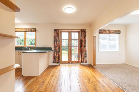 Photo of property in 27 Pembroke Street, Highbury, Palmerston North, 4412
