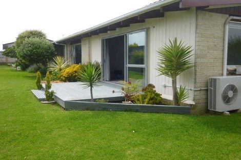 Photo of property in 2/8 Belmere Rise, Farm Cove, Auckland, 2012