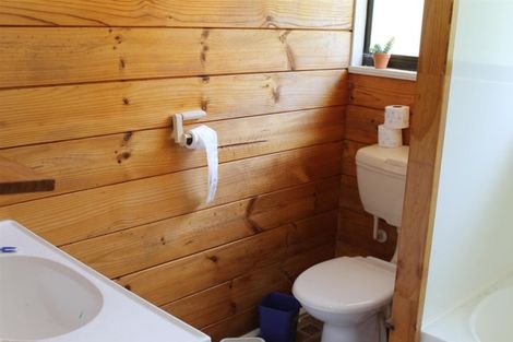 Photo of property in 93 Hurndall Street East, Maungaturoto, 0520