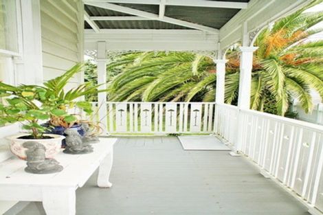 Photo of property in 35 Roberton Road, Avondale, Auckland, 1026