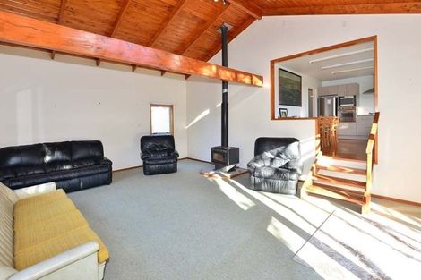 Photo of property in 3265 South Head Road, South Head, Helensville, 0874