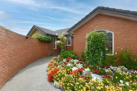 Photo of property in 6 Cassinia Gardens, Aidanfield, Christchurch, 8025