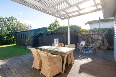 Photo of property in 111 Duchess Crescent, Mayfair, Hastings, 4122