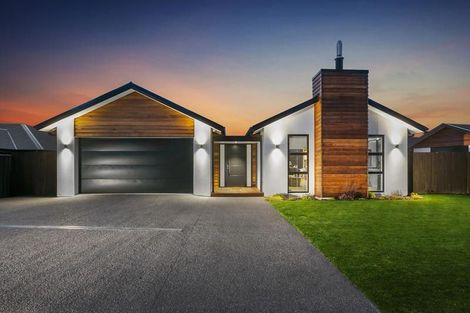 Photo of property in 3 Mellay Mews, Mosgiel, 9024