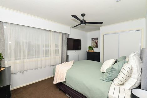 Photo of property in 2 Margaret Place, Deanwell, Hamilton, 3206