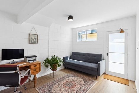 Photo of property in 5 Kokako Road, Otaihanga, Paraparaumu, 5036