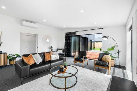 Photo of property in 3 Higgins Street, Woodend, 7610