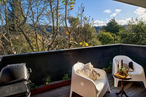 Photo of property in 33 Kairimu Street, Stokes Valley, Lower Hutt, 5019