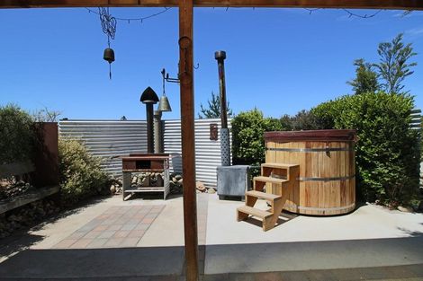 Photo of property in 249 Letts Gully Road, Letts Gully, Alexandra, 9393