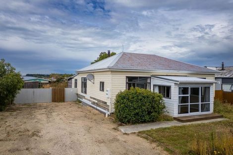 Photo of property in 3 Michael Street, Waimate, 7924