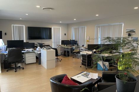 Photo of property in 109 Medallion Drive, Oteha, Auckland, 0632