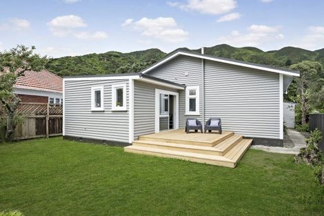 Photo of property in 39 Riverside Drive, Waiwhetu, Lower Hutt, 5010