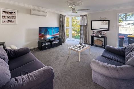 Photo of property in 3/225 Edgeware Road, Edgeware, Christchurch, 8013