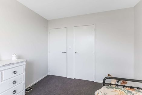 Photo of property in 10 Rehua Place, Waiwhakaiho, New Plymouth, 4312