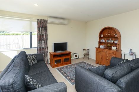 Photo of property in 10 Amner Place, Havelock North, 4130