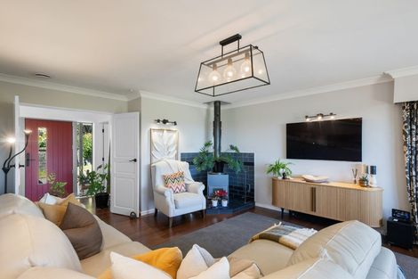 Photo of property in 64 Kotare Street, Waikanae, 5036