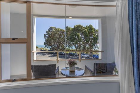 Photo of property in 1c Queen Street, New Plymouth, 4310
