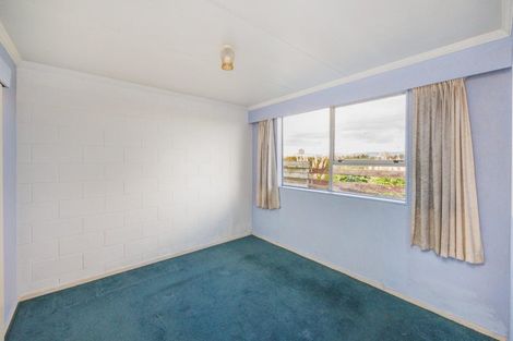 Photo of property in 1/24 Palliser Place, Milson, Palmerston North, 4414