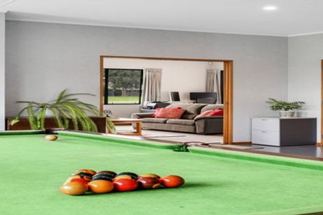 Photo of property in 30 Clifton Road, Whitford, Howick, 2571