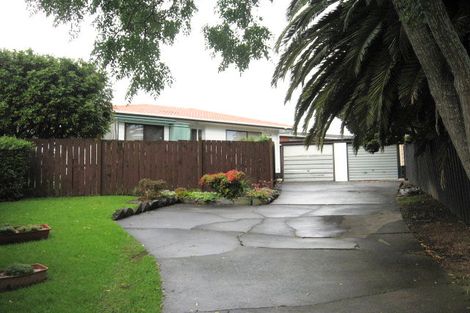 Photo of property in 1/21 Ballater Place, Highland Park, Auckland, 2010